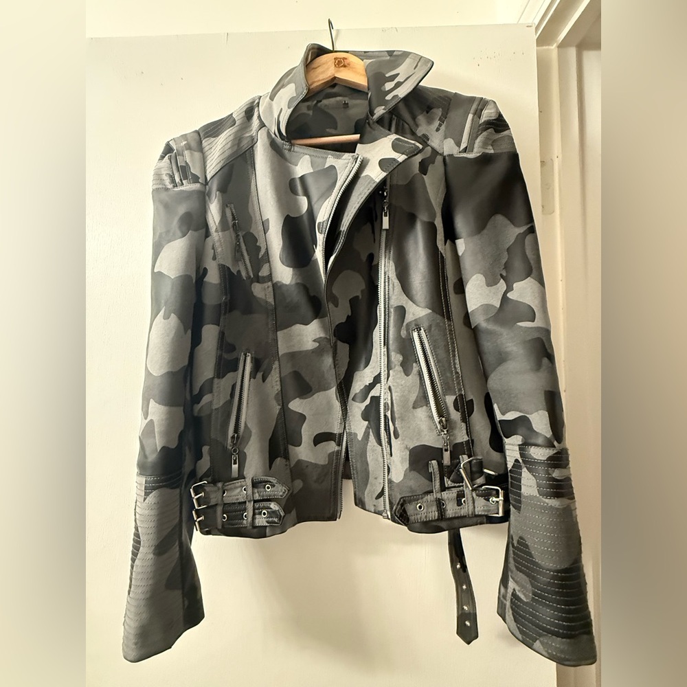 Jacket . Faux leather camouflage jacket . Size S